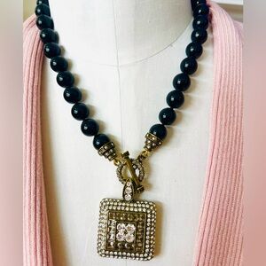 Heidi Daus 🆕 Tantalizing Toggle Necklace